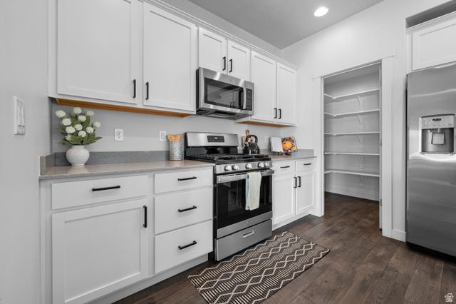 1695 S HAVEN PKWY, West Haven, UT 84401