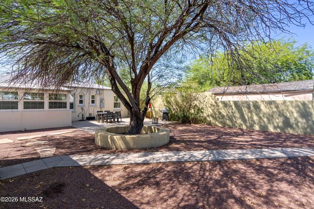 2441 E 5th Street, Tucson, AZ 85719