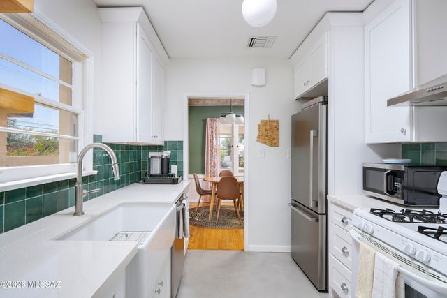 2441 E 5th Street, Tucson, AZ 85719