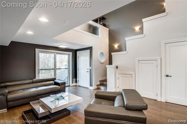642 W 11 Mile Road, Royal Oak, MI 48067