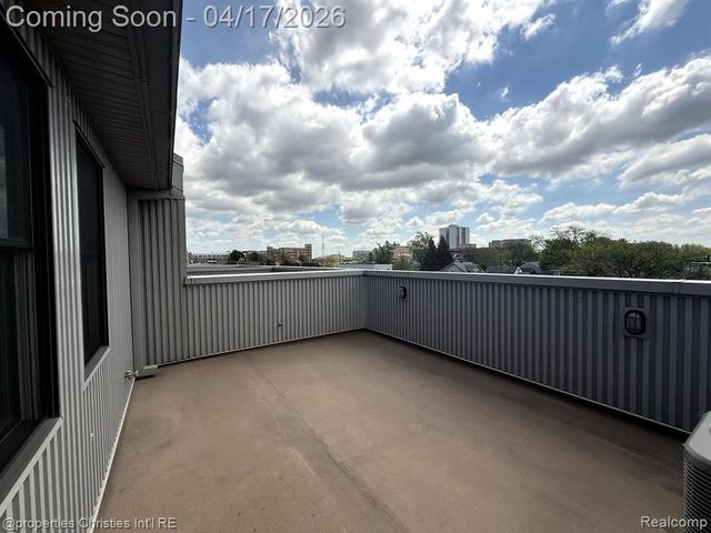 642 W 11 Mile Road, Royal Oak, MI 48067
