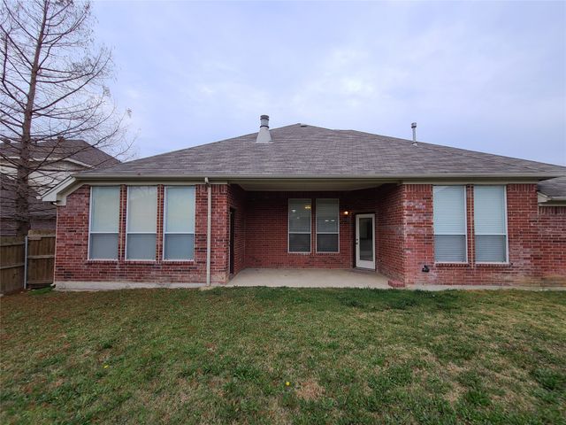 622 Manchester Drive, Mansfield, TX 76063