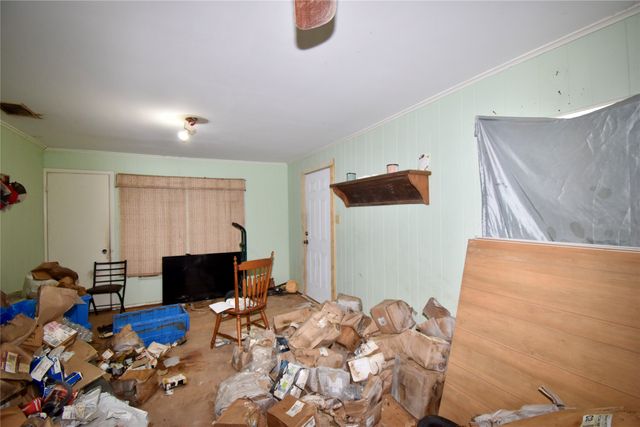 1705 S Bradley Street, Brady, TX 76825