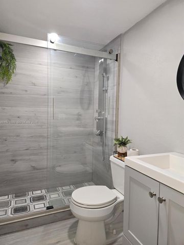 10441 Mahogany Key Cir 102, Miami, FL 33196