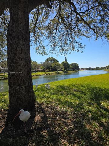 10441 Mahogany Key Cir 102, Miami, FL 33196