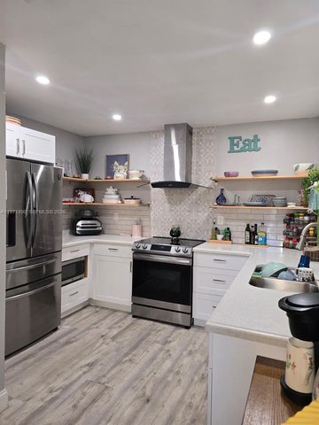 10441 Mahogany Key Cir 102, Miami, FL 33196