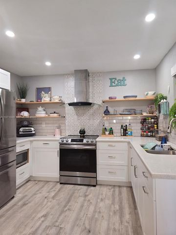 10441 Mahogany Key Cir 102, Miami, FL 33196