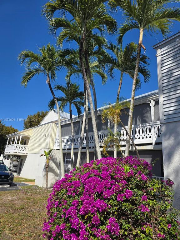 10441 Mahogany Key Cir 102, Miami, FL 33196