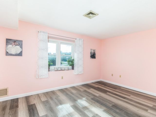 3 Roedean Dr Apt 208, Nashua, NH 03063