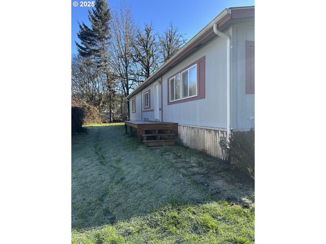 1105 Riverside Dr 17, Vernonia, OR 97064