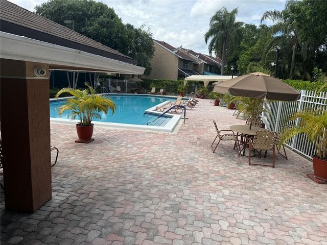 7081 Woodmont Way, Tamarac, FL 33321