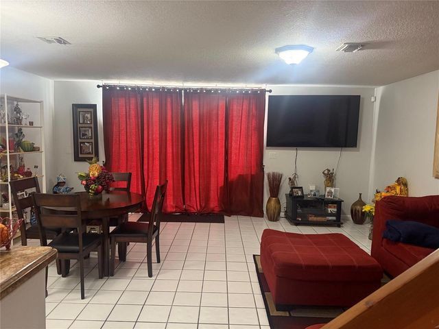 7081 Woodmont Way, Tamarac, FL 33321