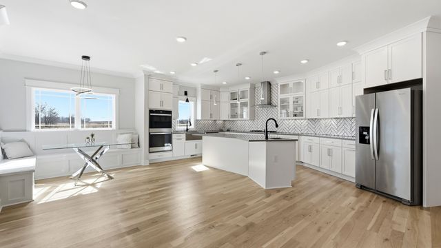 353 Oak Plains Rd, Clarksville, TN 37043