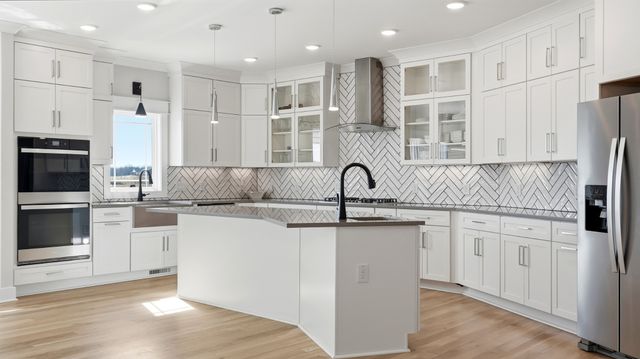 353 Oak Plains Rd, Clarksville, TN 37043