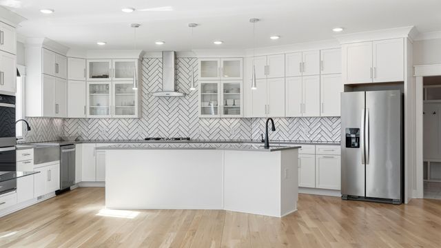 353 Oak Plains Rd, Clarksville, TN 37043