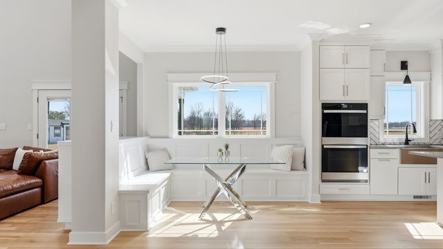 353 Oak Plains Rd, Clarksville, TN 37043