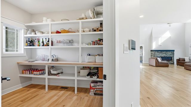 353 Oak Plains Rd, Clarksville, TN 37043