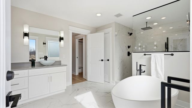 353 Oak Plains Rd, Clarksville, TN 37043