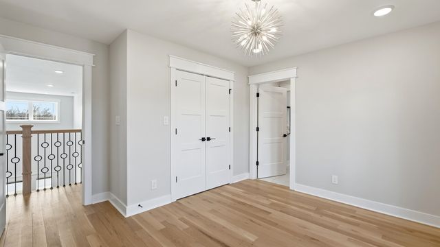 353 Oak Plains Rd, Clarksville, TN 37043