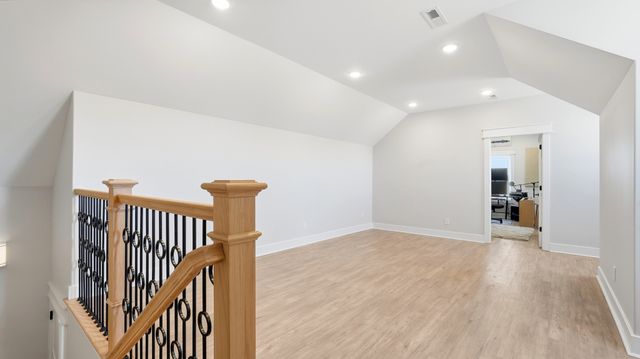 353 Oak Plains Rd, Clarksville, TN 37043