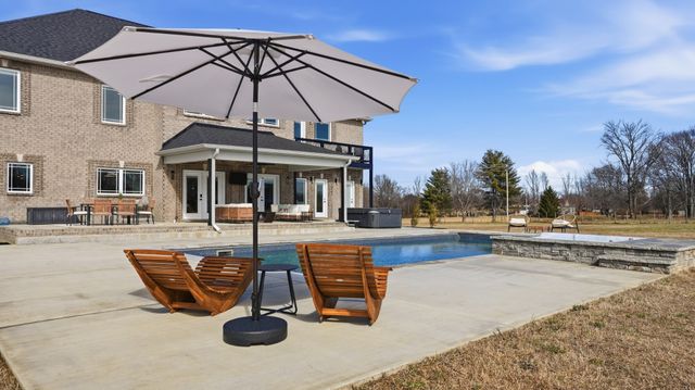 353 Oak Plains Rd, Clarksville, TN 37043