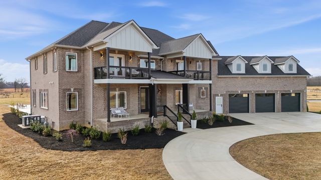 353 Oak Plains Rd, Clarksville, TN 37043