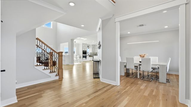 353 Oak Plains Rd, Clarksville, TN 37043