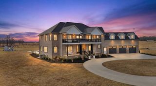 353 Oak Plains Rd, Clarksville, TN 37043