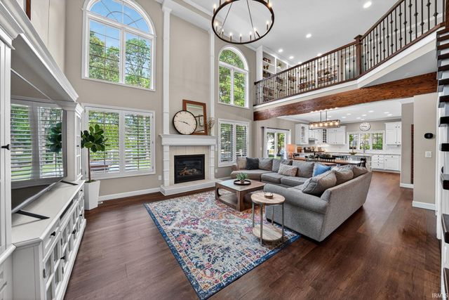 14211 Fox Chase Drive, Granger, IN 46530
