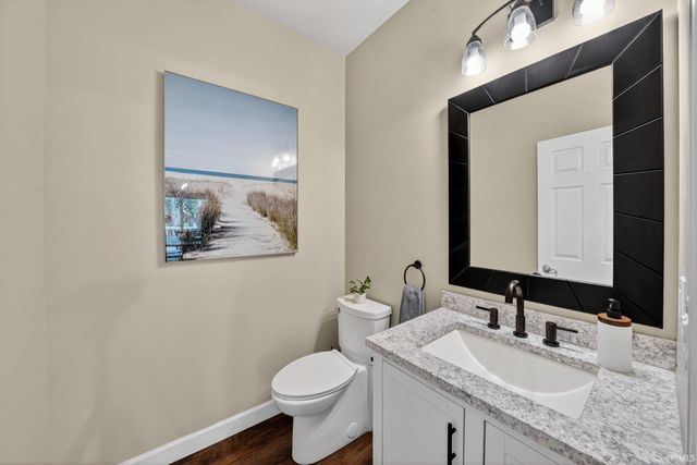 14211 Fox Chase Drive, Granger, IN 46530