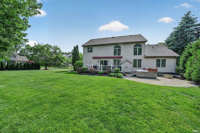 14211 Fox Chase Drive, Granger, IN 46530