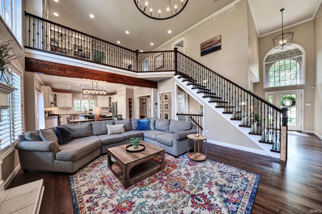 14211 Fox Chase Drive, Granger, IN 46530