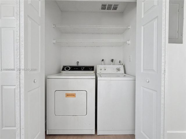 21553 SW 87th Ct 102, Cutler Bay, FL 33189