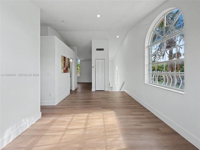 21553 SW 87th Ct 102, Cutler Bay, FL 33189