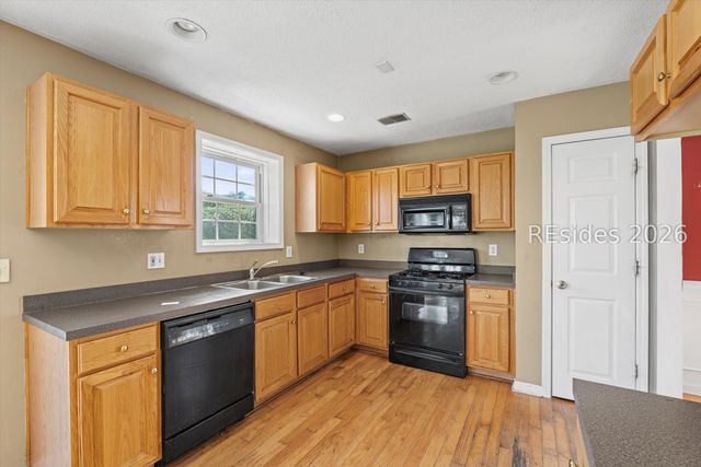 165 Lake Linden Dr, Bluffton, SC 29910