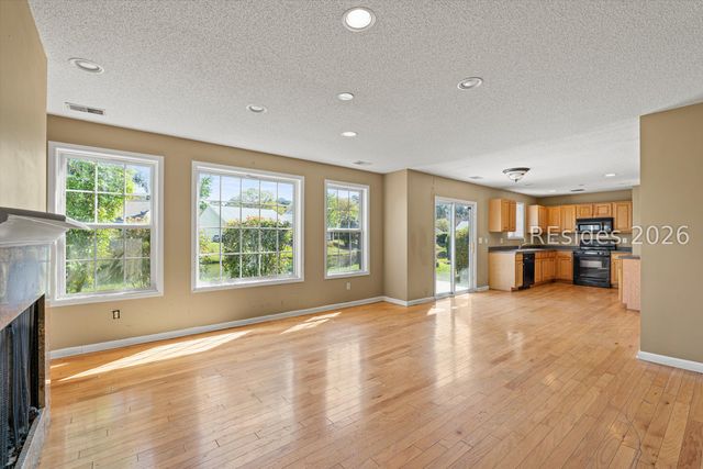 165 Lake Linden Dr, Bluffton, SC 29910