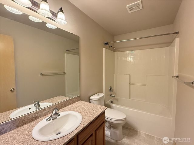 1424 Blackberry Drive, Mount Vernon, WA 98274