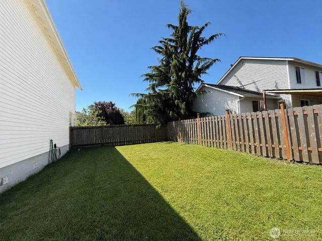 1424 Blackberry Drive, Mount Vernon, WA 98274