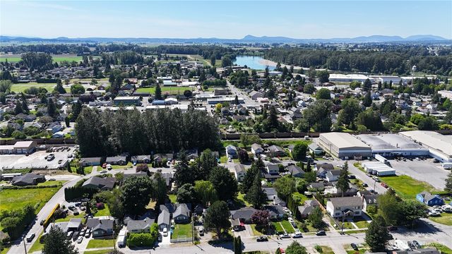 1424 Blackberry Drive, Mount Vernon, WA 98274