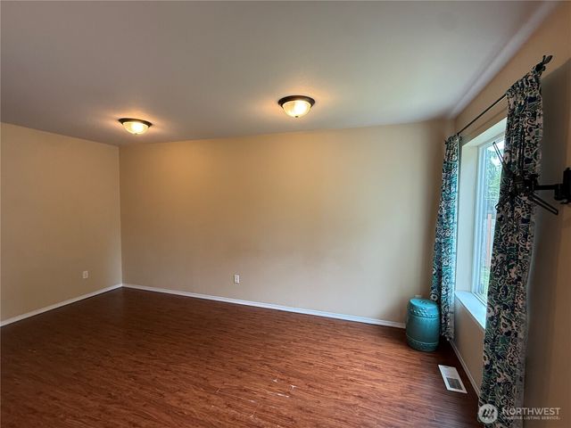 1424 Blackberry Drive, Mount Vernon, WA 98274