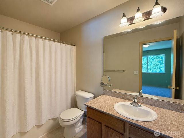 1424 Blackberry Drive, Mount Vernon, WA 98274