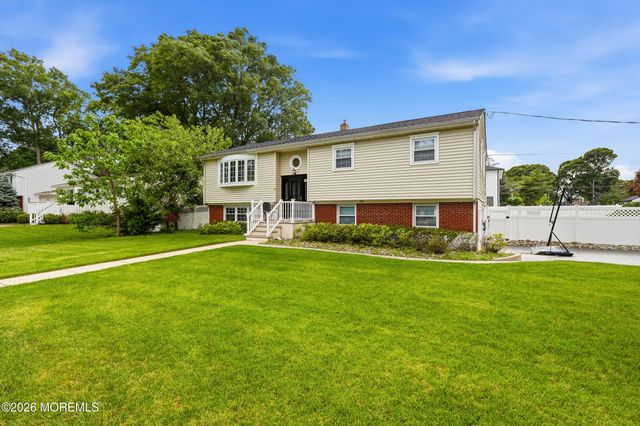 176 Belmar Avenue, Oakhurst, NJ 07755