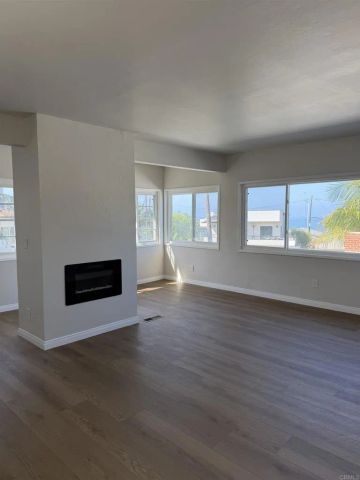 4881 Dixie Dr, San Diego, CA 92109