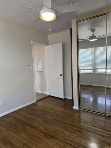 4881 Dixie Dr, San Diego, CA 92109