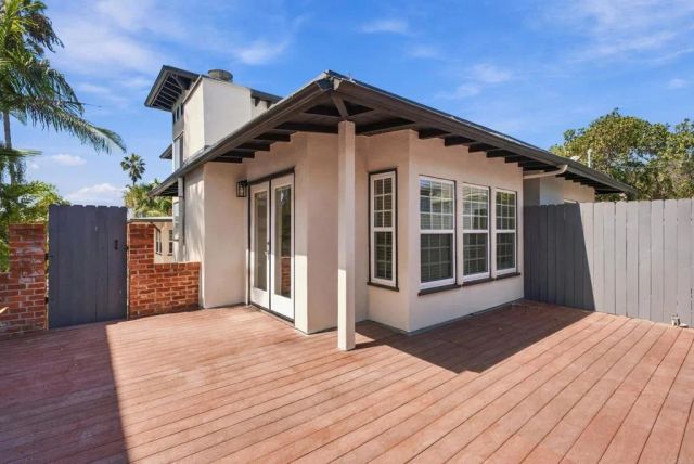 4881 Dixie Dr, San Diego, CA 92109
