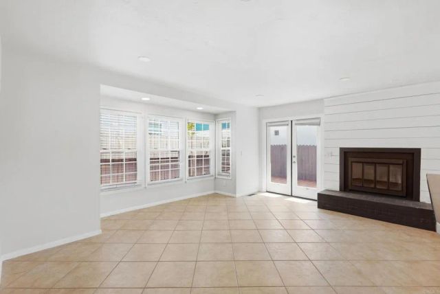 4881 Dixie Dr, San Diego, CA 92109