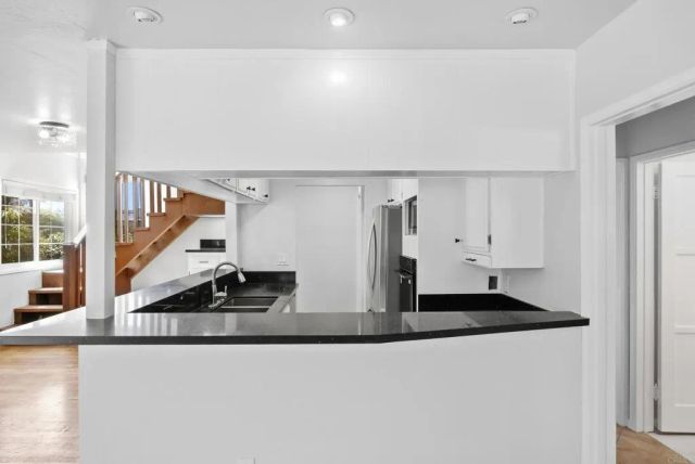 4881 Dixie Dr, San Diego, CA 92109