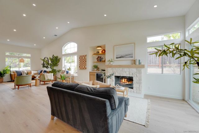 1912 Andrews Ct, Oceanside, CA 92054