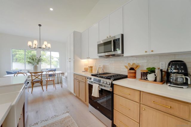 1912 Andrews Ct, Oceanside, CA 92054