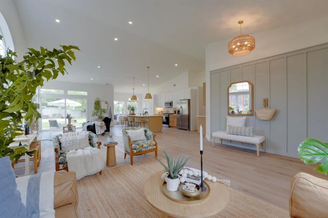 1912 Andrews Ct, Oceanside, CA 92054